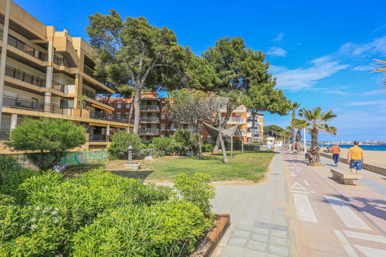 Txingudi - Only Families Apartamento Cambrils Exterior foto