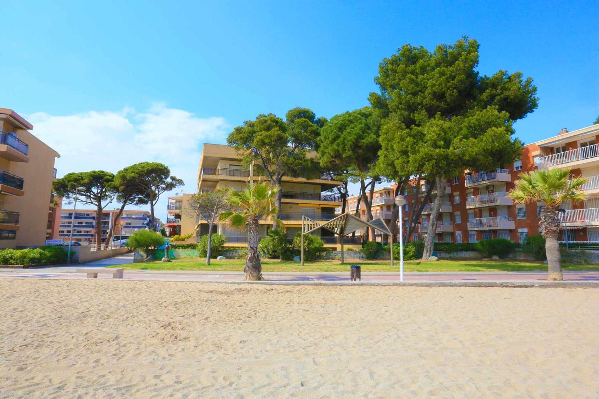 Txingudi - Only Families Apartamento Cambrils Exterior foto