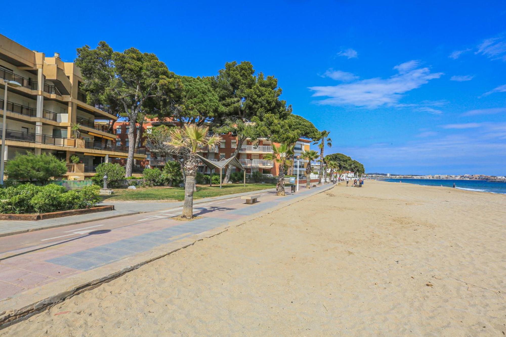 Txingudi - Only Families Apartamento Cambrils Exterior foto