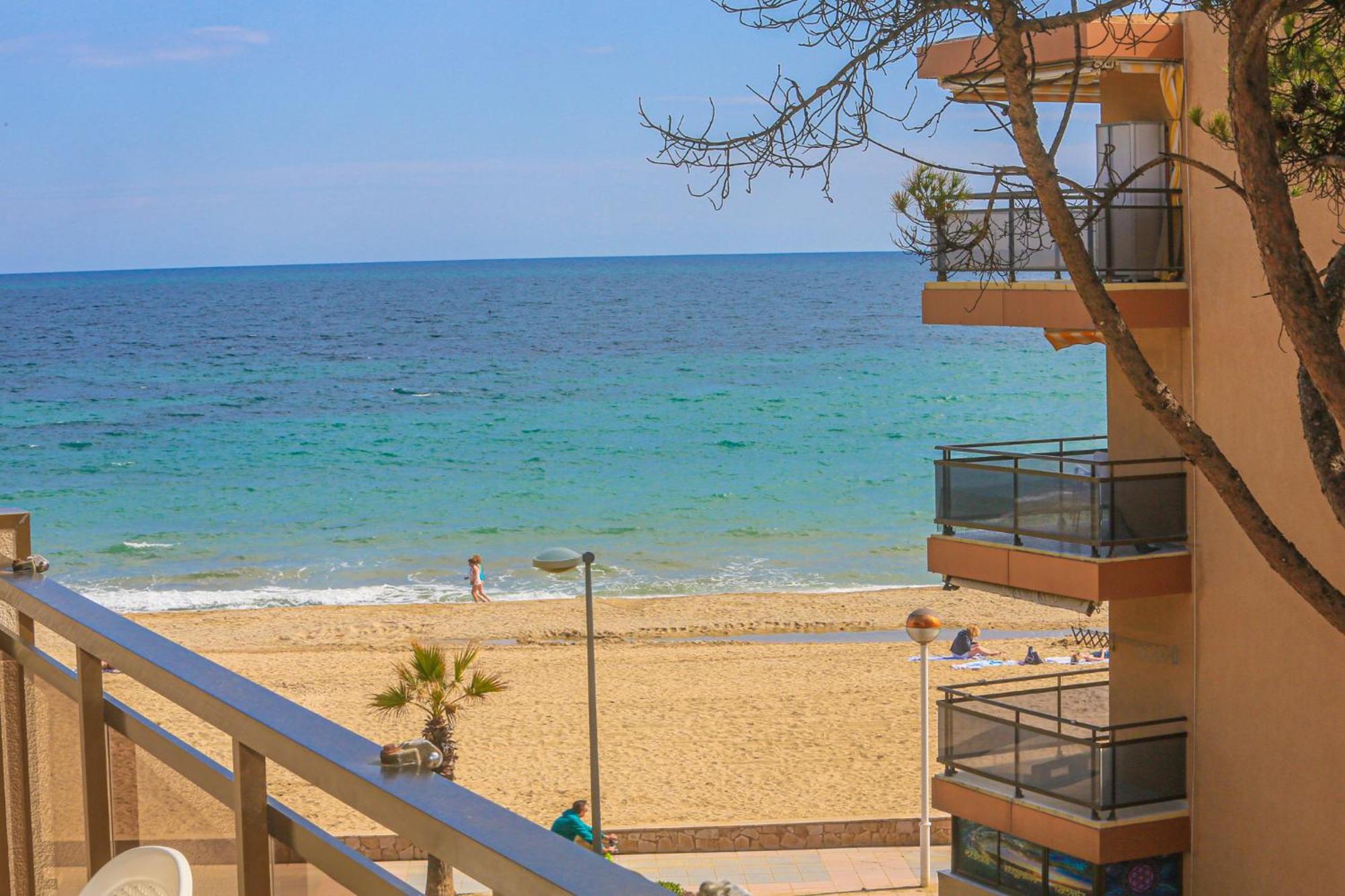 Txingudi - Only Families Apartamento Cambrils Exterior foto
