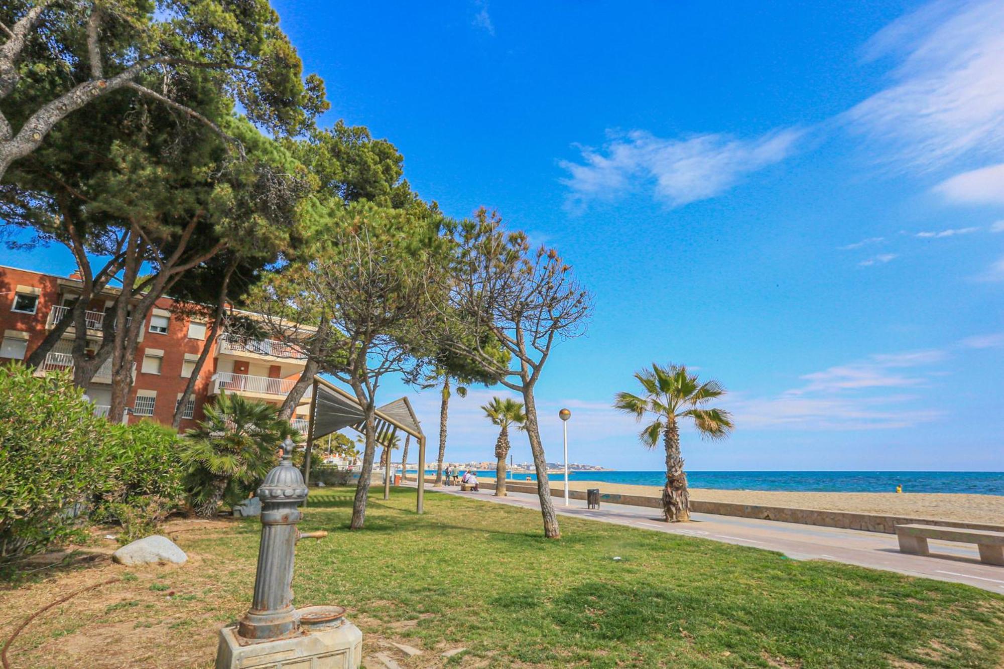 Txingudi - Only Families Apartamento Cambrils Exterior foto