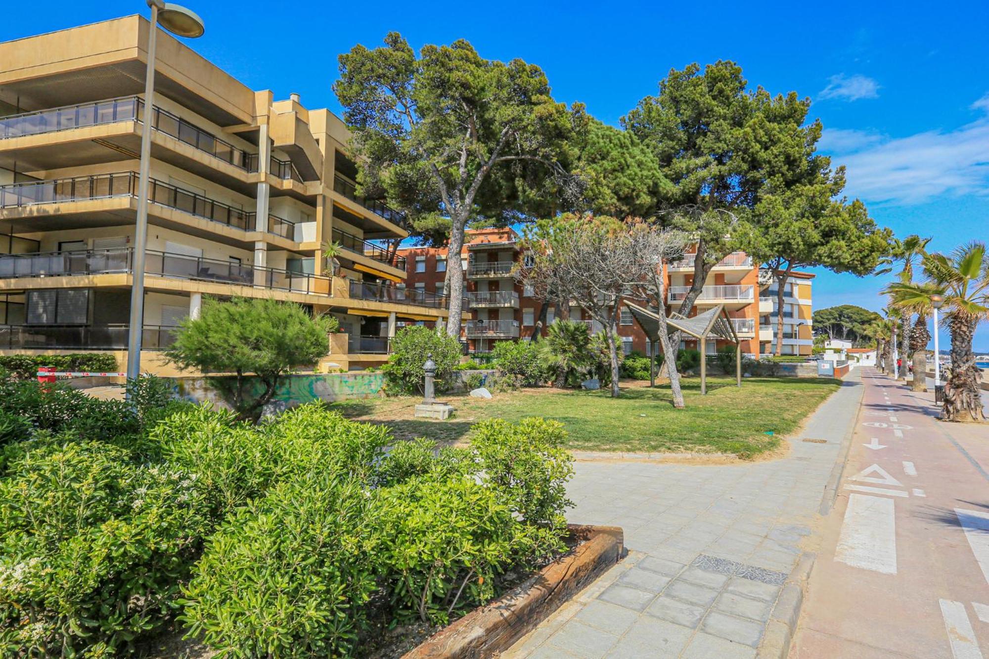 Txingudi - Only Families Apartamento Cambrils Exterior foto